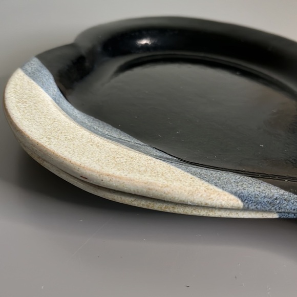 Vintage Mount St Helens Ash Glaze Heart Shape Plates Set of 2 Blue Black Pottery - Picture 9 of 10